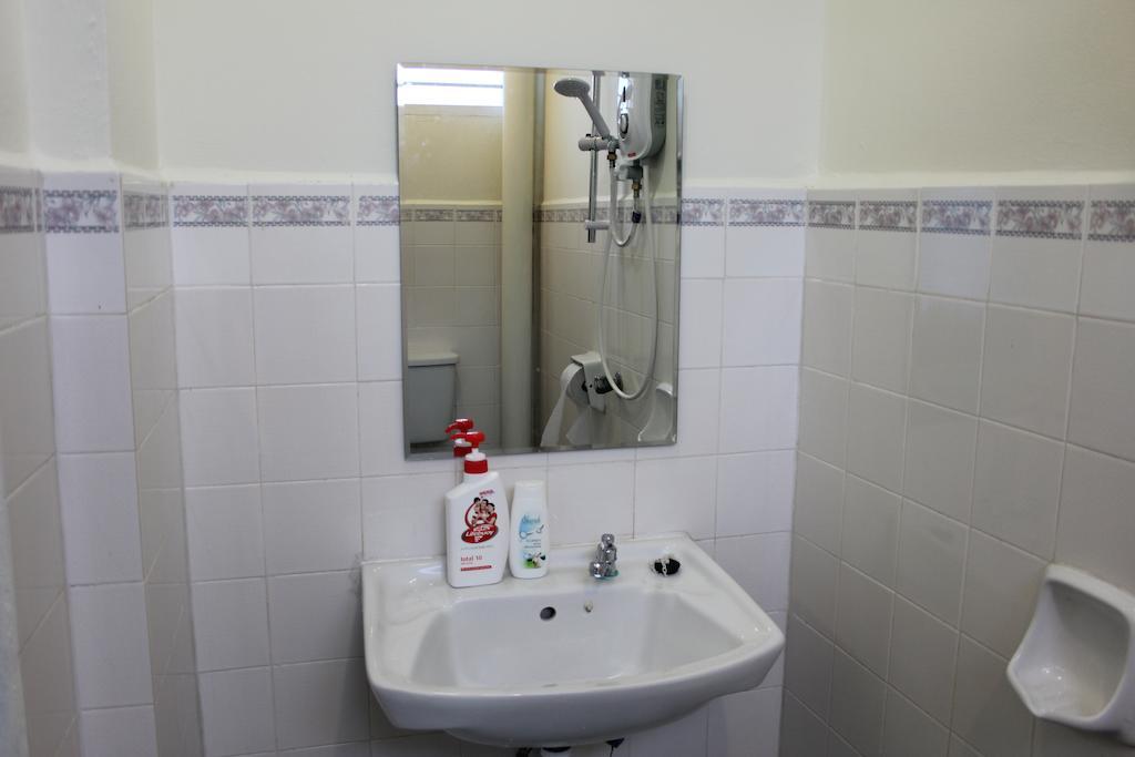 H&A Guest House Malacca Номер фото